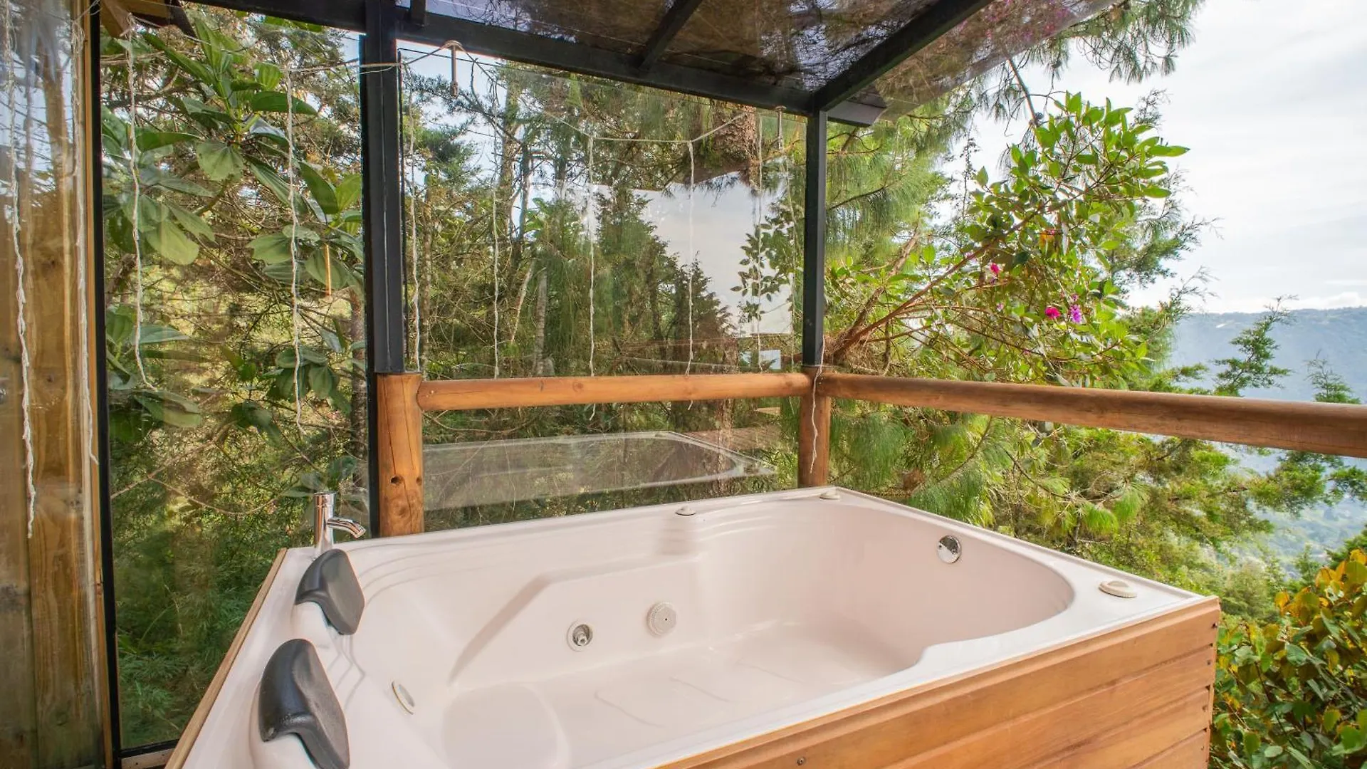 Glamping, Jacuzzi, Malla Catamaran Y Desayuno En Santa Elena Medellin 0*,