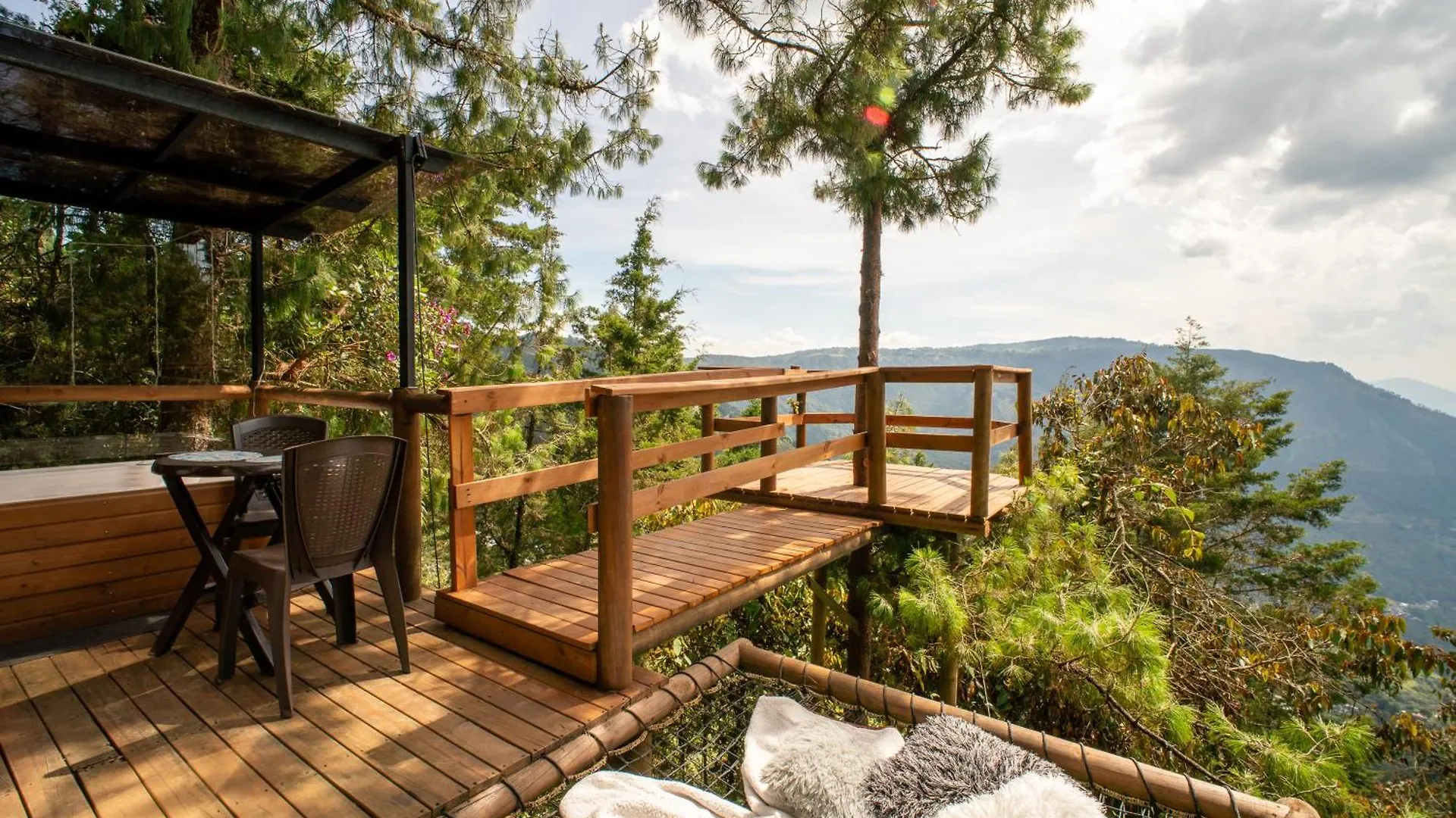 Glamping, Jacuzzi, Malla Catamaran Y Desayuno En Santa Elena Medellin 0*,  Colombia
